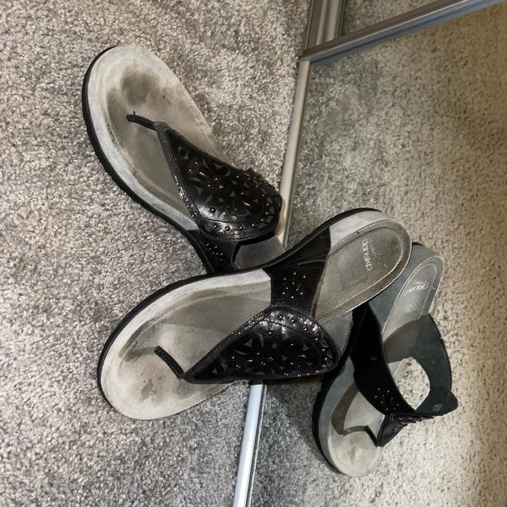 Dansko Black Flip Flops size 41